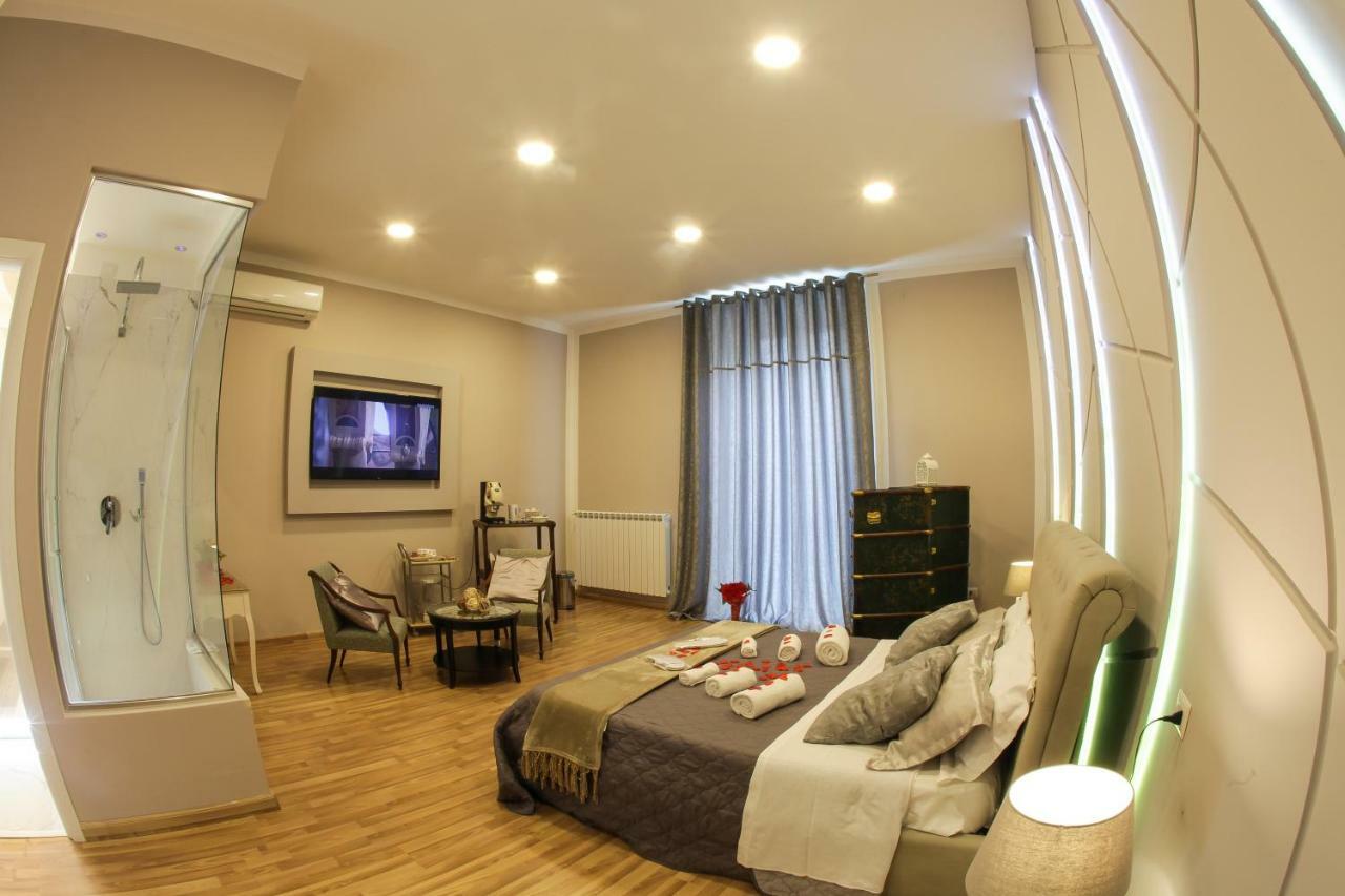 Reggia & Dintorni Rooms A Caserta Ngoại thất bức ảnh