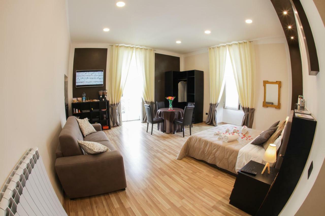 Reggia & Dintorni Rooms A Caserta Ngoại thất bức ảnh