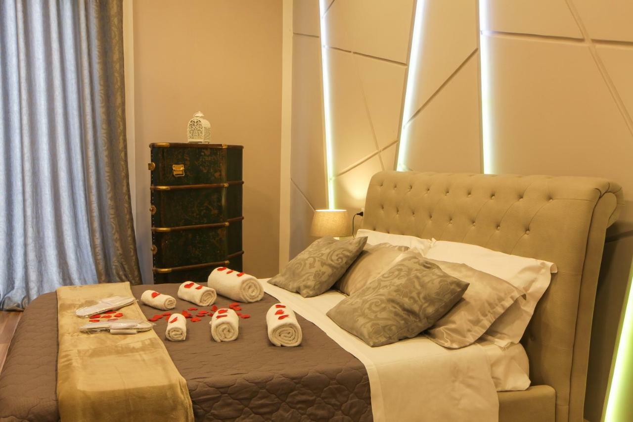 Reggia & Dintorni Rooms A Caserta Ngoại thất bức ảnh