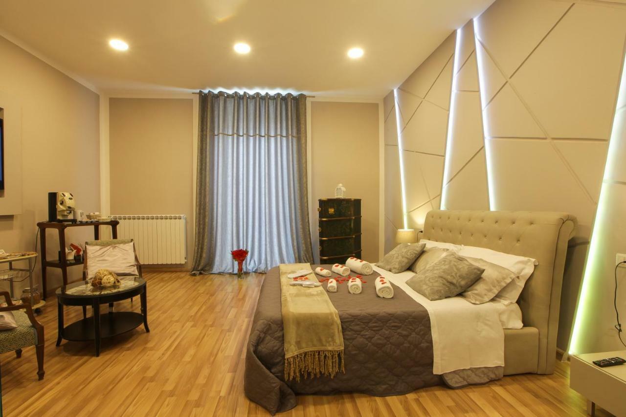 Reggia & Dintorni Rooms A Caserta Ngoại thất bức ảnh